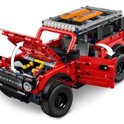 LEGO 42213 – Позашляховик Ford Bronco SUV